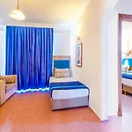 Готель Club Big Blue 4*