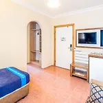 Club Big Blue Готель 4*