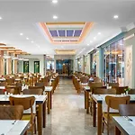 Club Big Blue Готель 4*