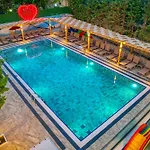 Szálloda Club Big Blue 4*