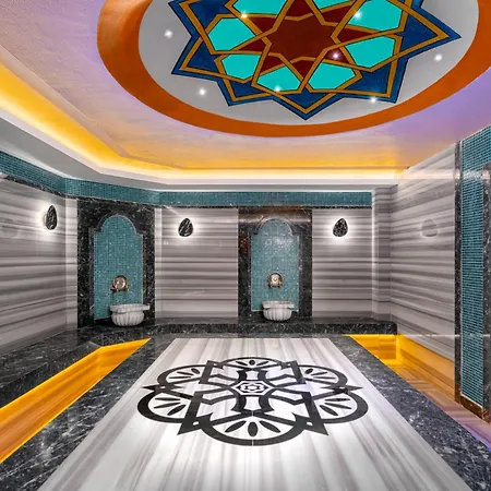 Club Big Blue Готель 4*