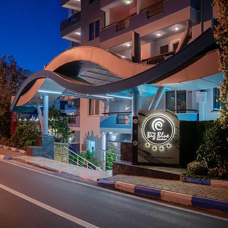 Club Big Blue Готель 4*