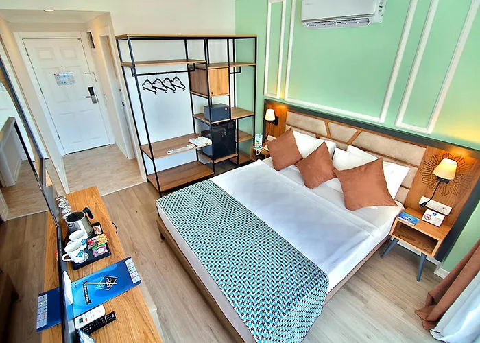 Club Big Blue Hotel 4*