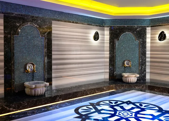 Club Big Blue Hotel 4*